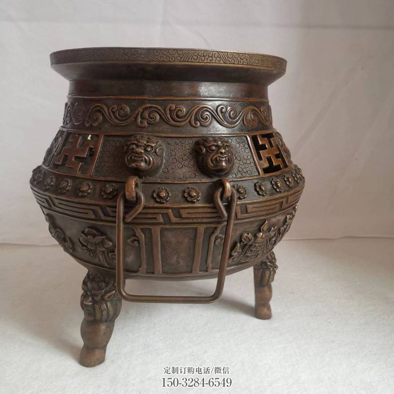 古代三足象形炉雕塑 古代三足象形炉雕塑